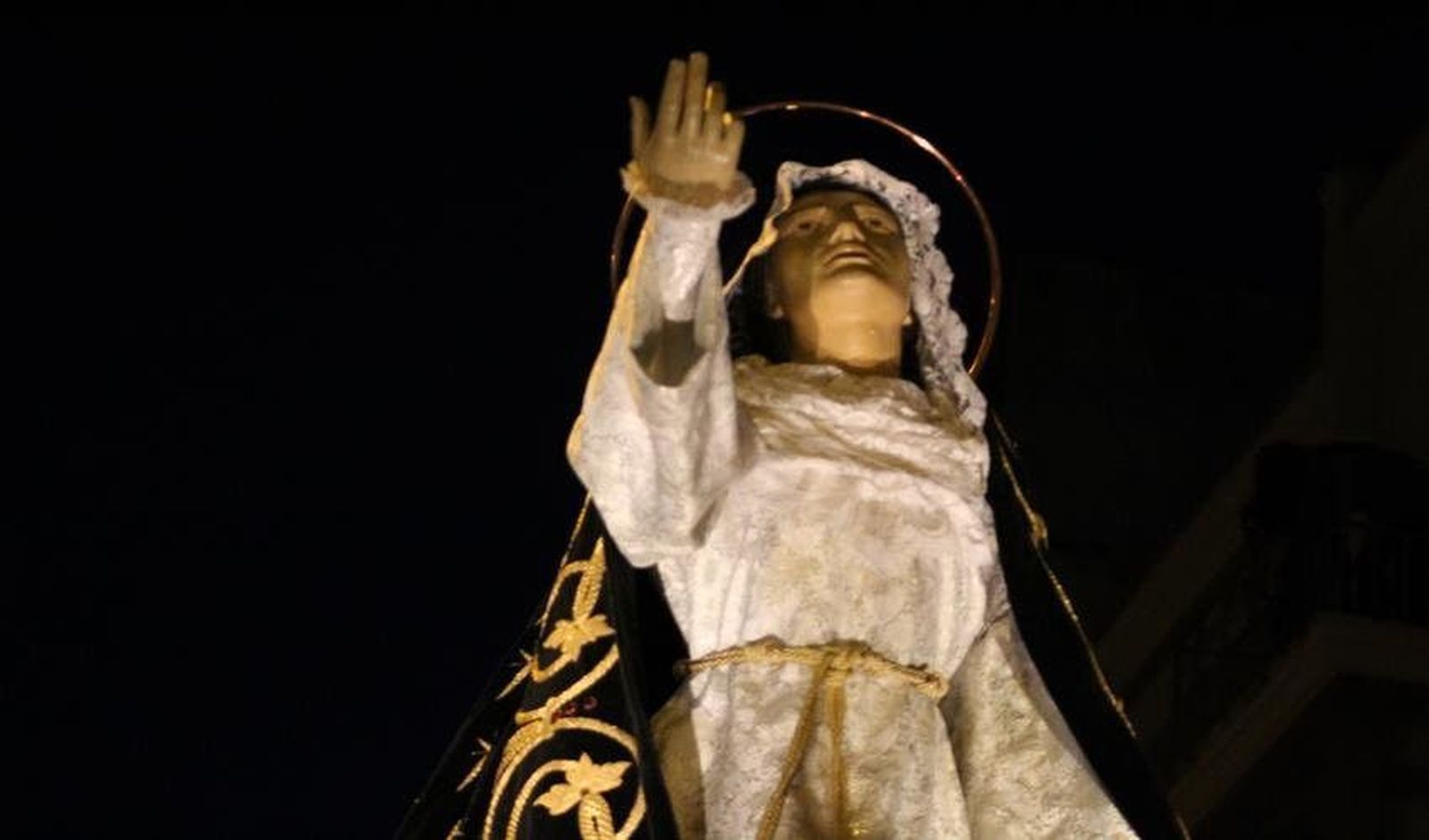 La Hermandad de Jesús en su Tercera Caída desfila en su 75 aniversario