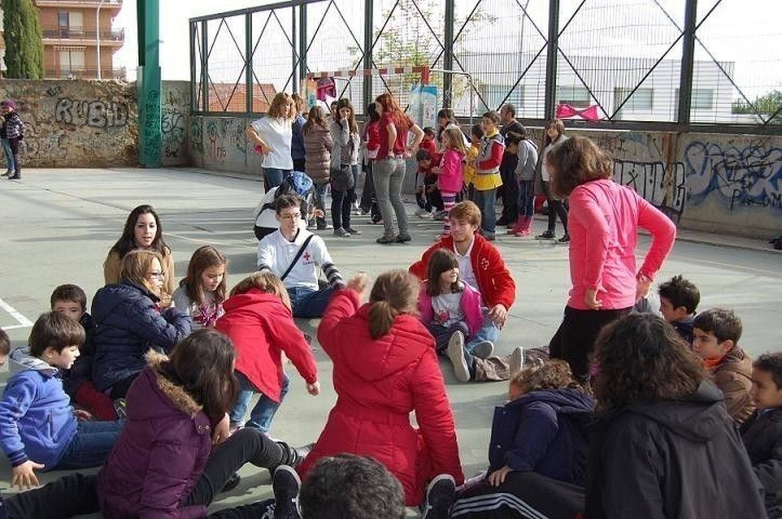 Cruz Roja promueve una mesa de la infancia