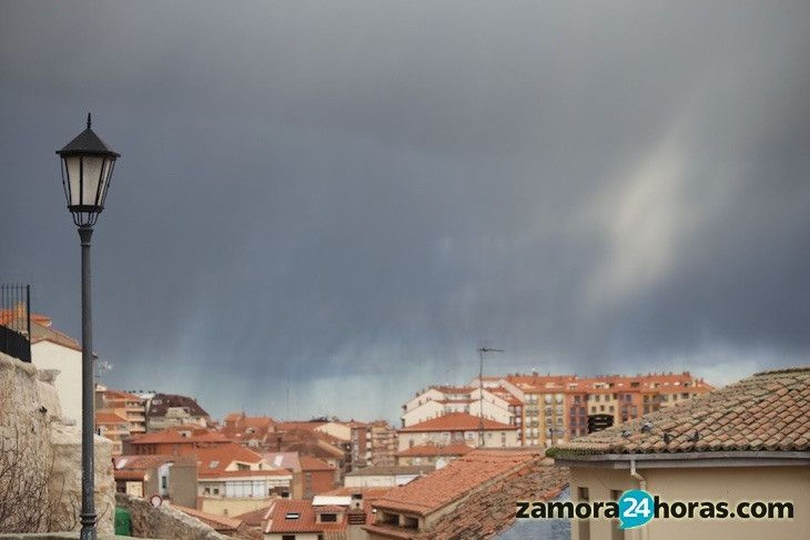 Cielos cubiertos y temperaturas al alza