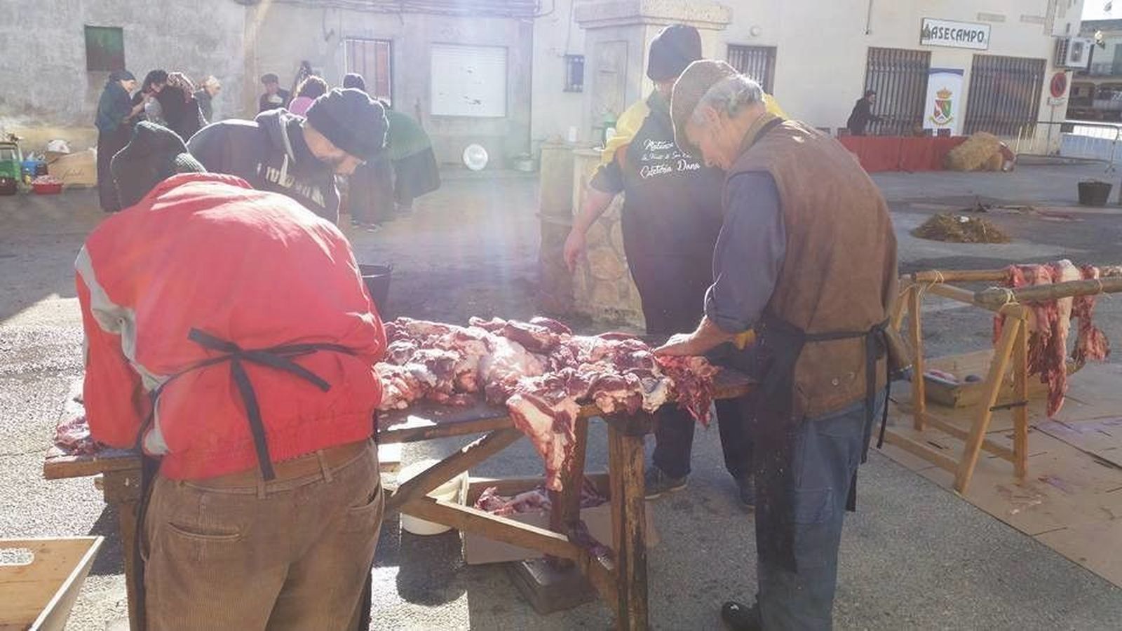 Segunda edición de la matanza típica de La Fuente de San Esteban
