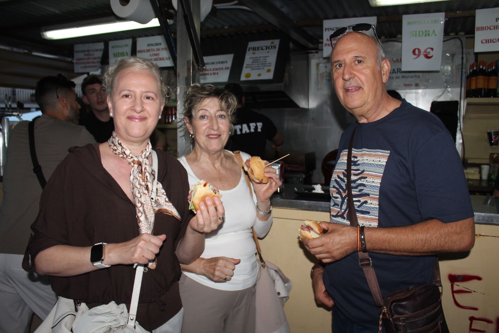 Ambiente en la Feria de Día en la tarde de este jueves
