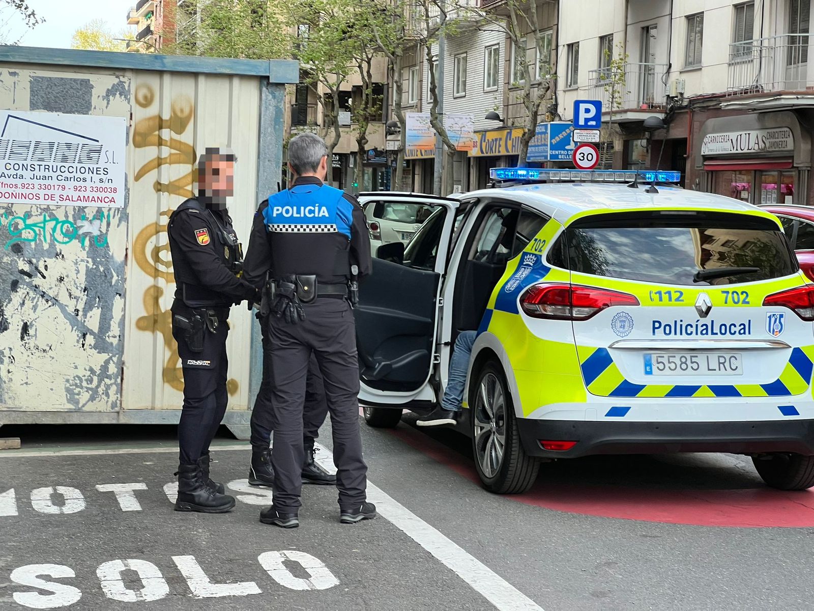 Pelea multitudinaria en el paseo de  Carmelitas