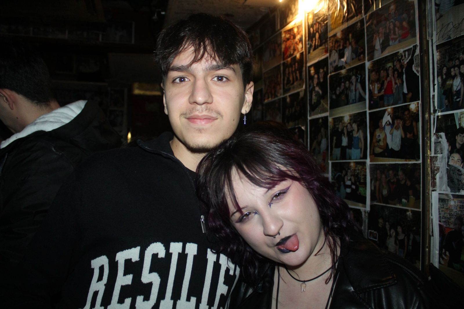 La fiesta de Salamanca moviliza a los jóvenes a divertirse a pesar del mal tiempo