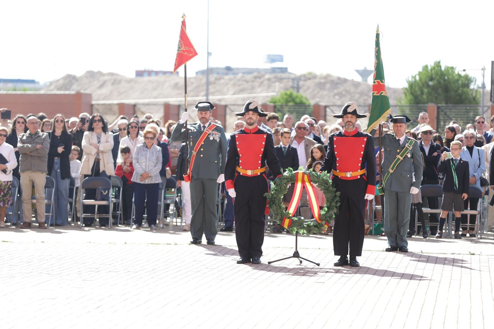 Salamanca rinde honores a la Guardia Civil en la Celebración de su Patrona