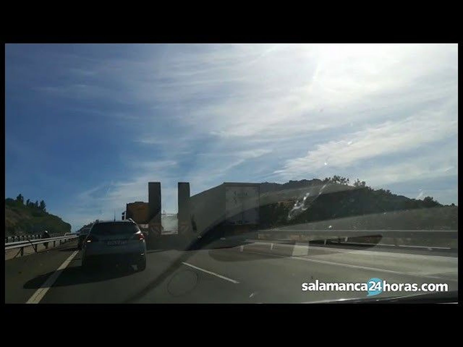 Incendio de la cabina de un camión en el puerto de Vallejera