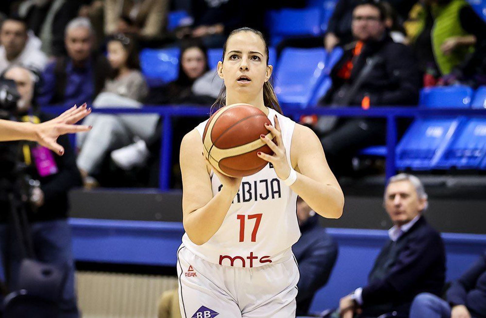 Yoyo Nogic, con Serbia | FOTO CB AVENIDA