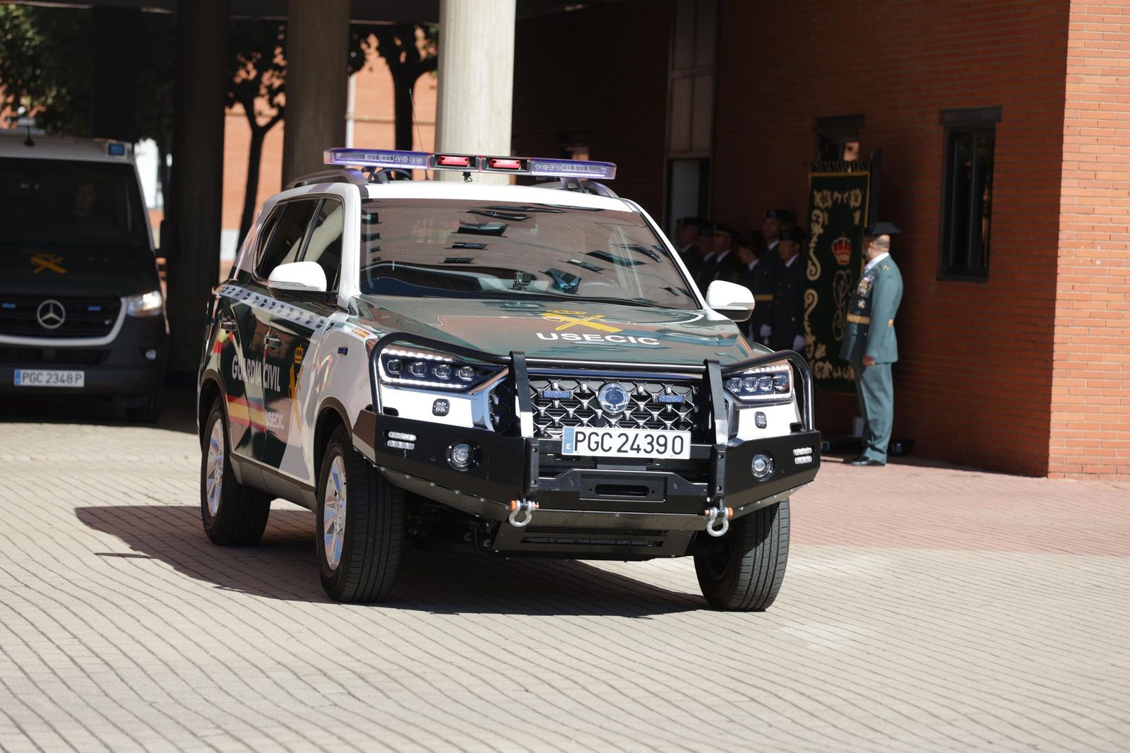 Salamanca rinde honores a la Guardia Civil en la Celebración de su Patrona
