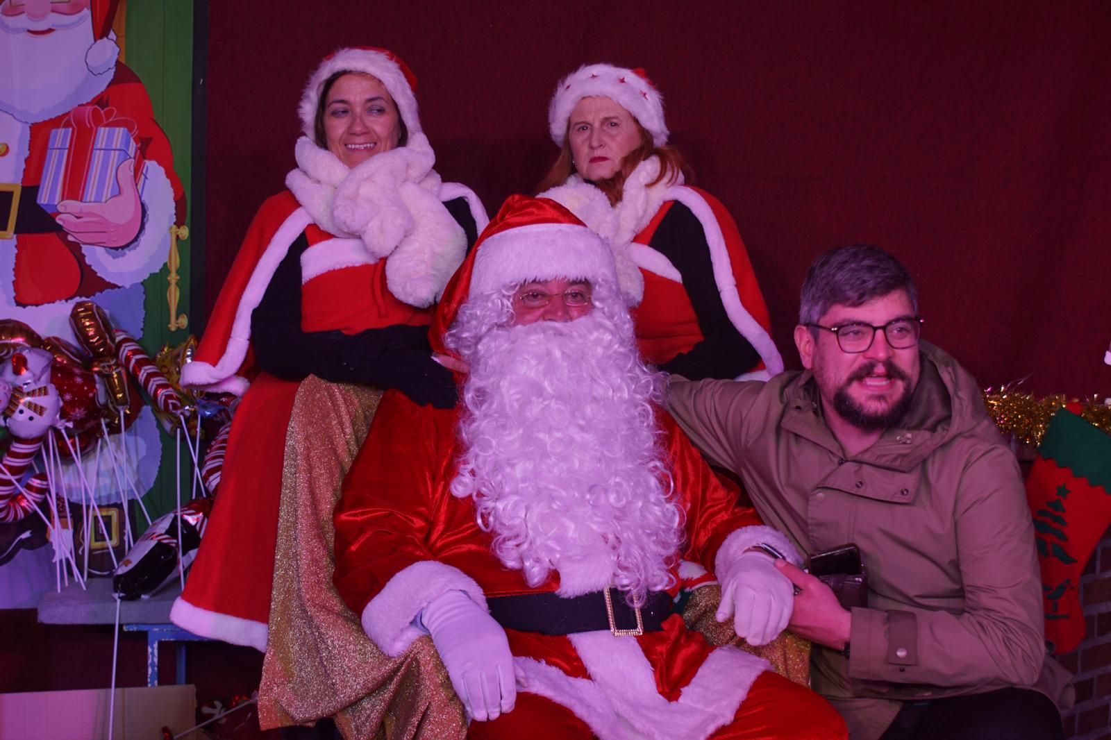 El Encinar recibe la visita de Papa Noel