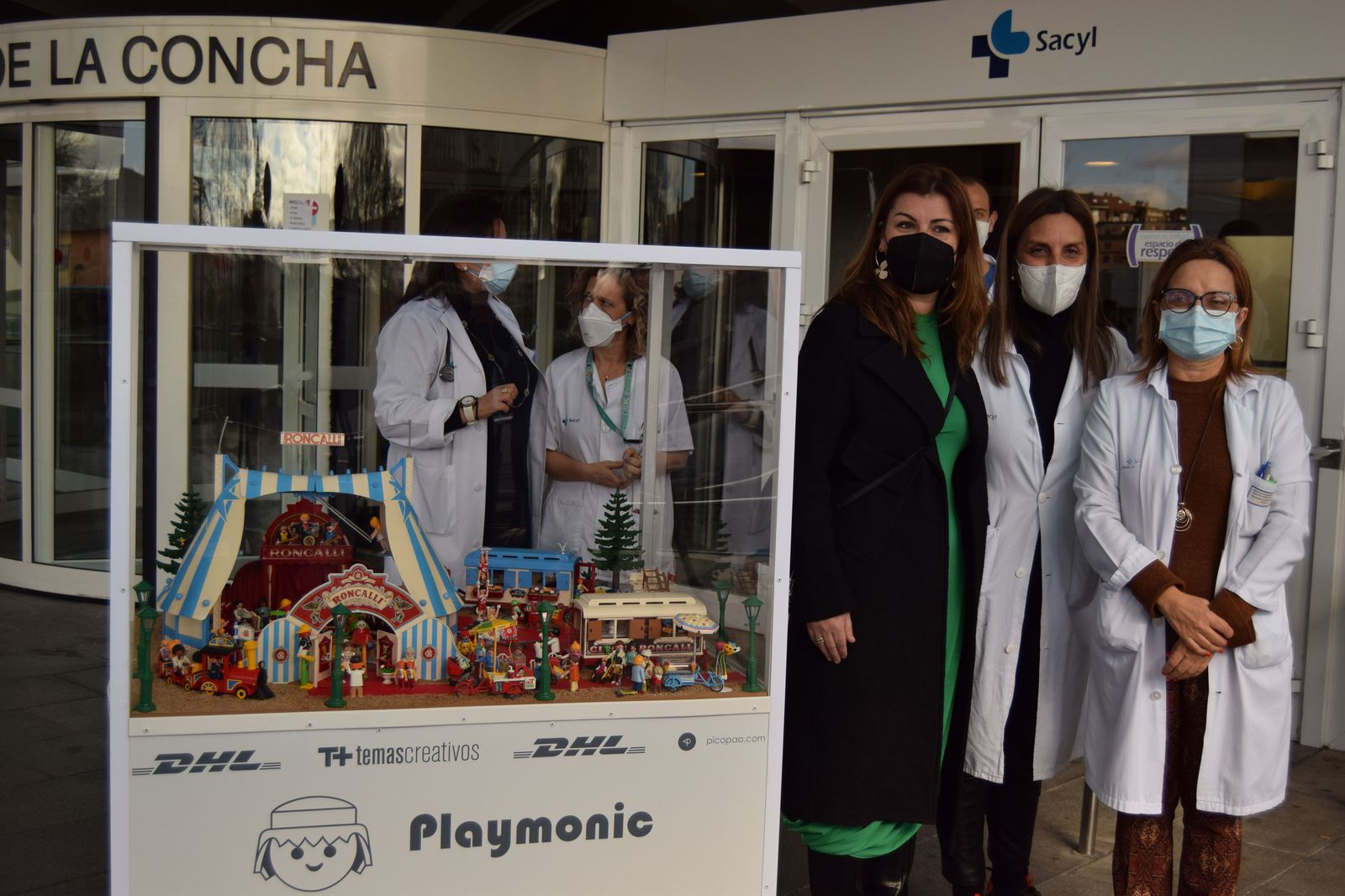 Presentación de la exposición a las puertas del Virgen de la Concha