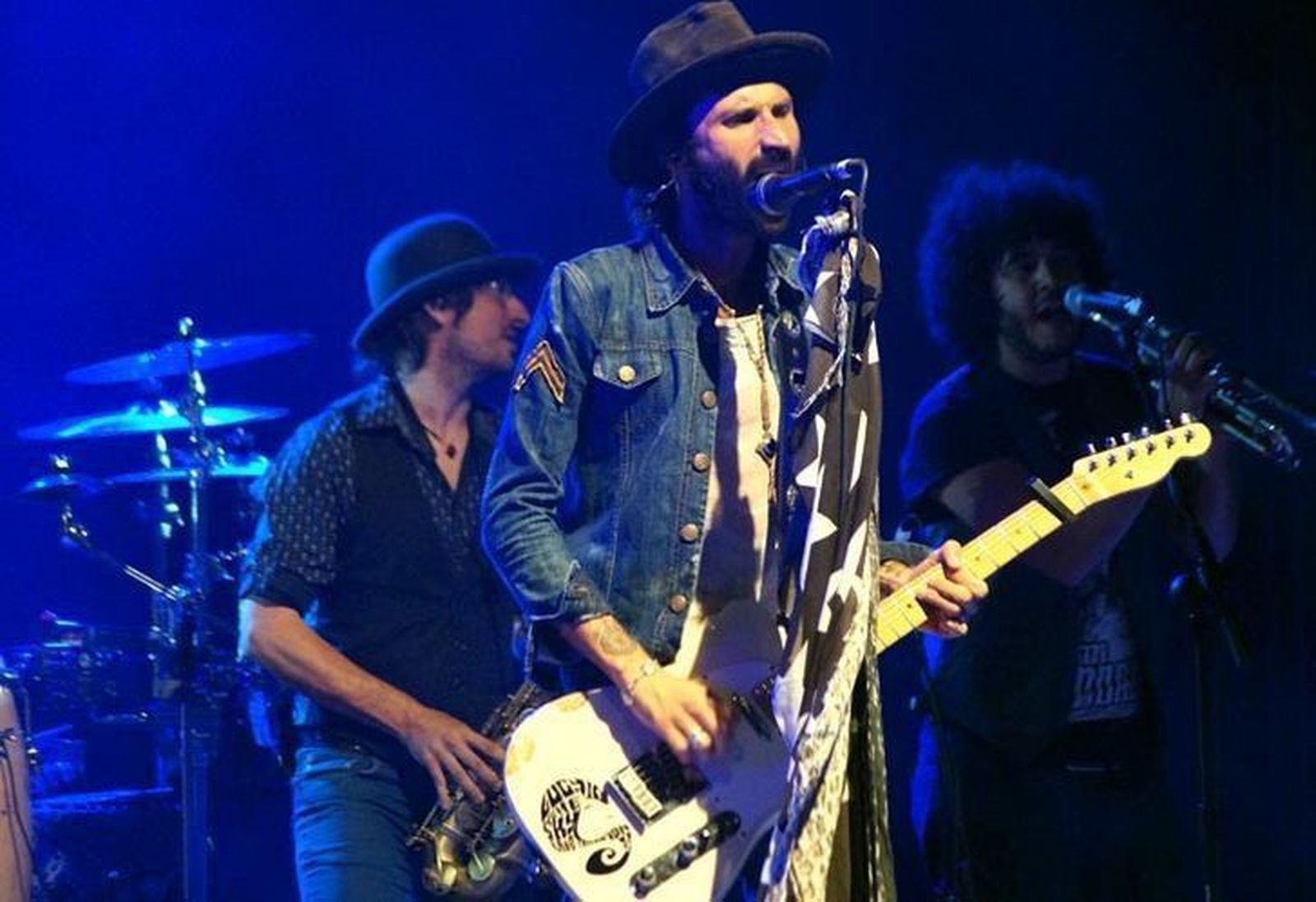 Más de 5.000 zamoranos se entregan al ritmo de Leiva y Ferreiro Más de 5.000 zamoranos se entregan al ritmo de Leiva y Ferreiro
