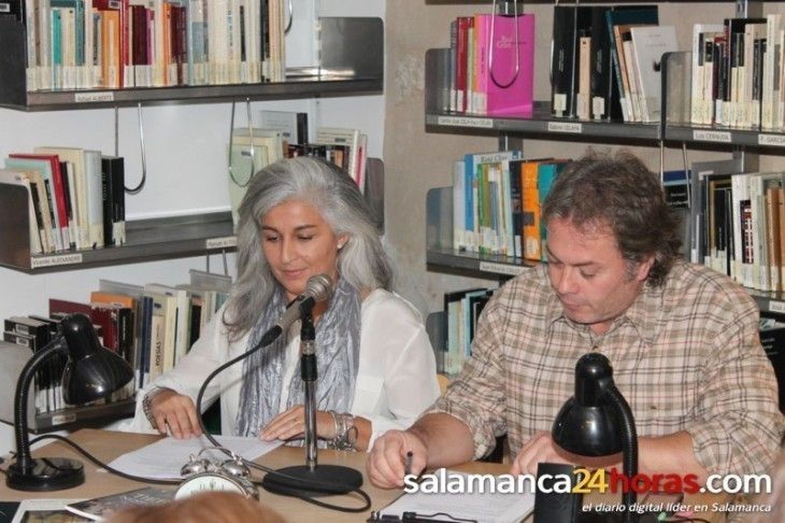 Poesía con Raúl Vacas y Montserrat Villar